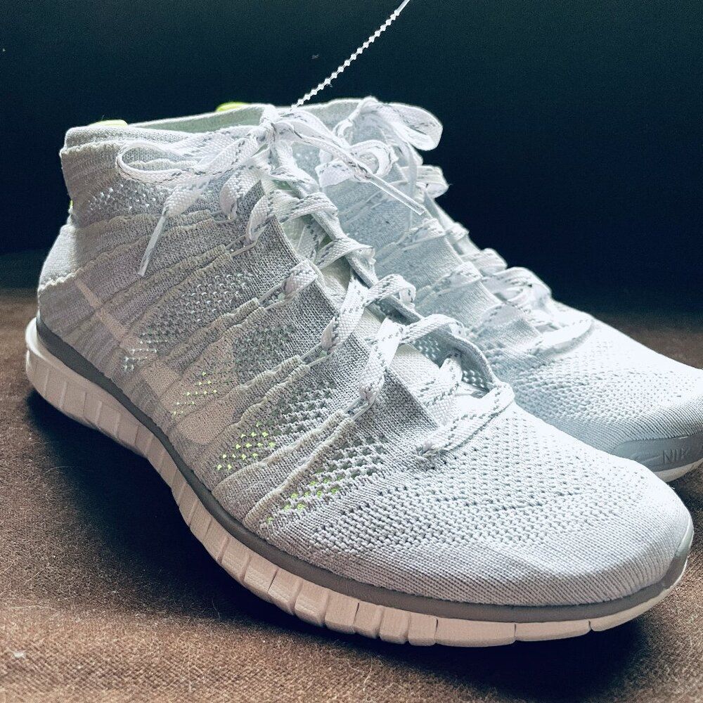 Nike Free Flyknit Chukka Womens Pure Platinum Wolf Grey 639699-001 Size 8.5 US
